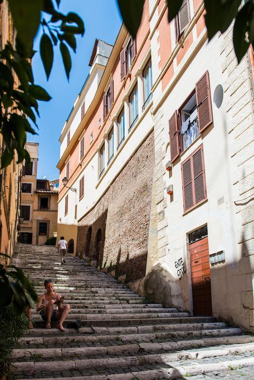 רומא Monti Colosseum Accommodation מראה חיצוני תמונה